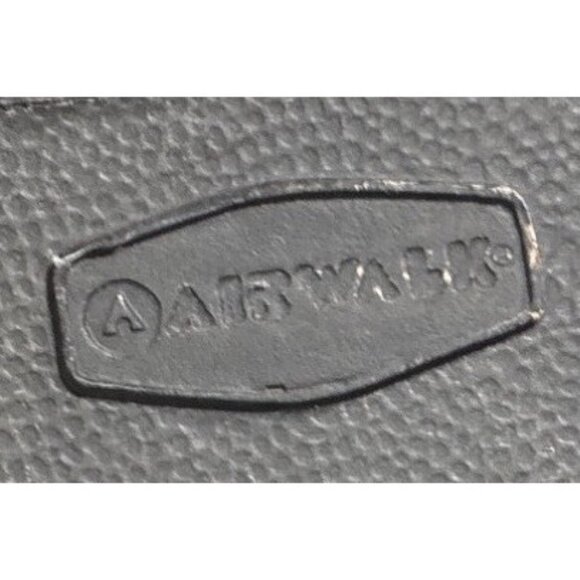 Airwalk Kids Sandals Size 2.5 Closed Toe Hiking Outdoor Shoes Tan Black Adjustab - Picture 12 of 12